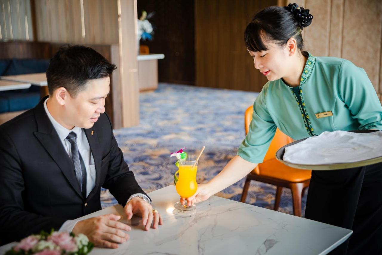 Muong Thanh Luxury Ha Long Centre Hotel Exterior foto